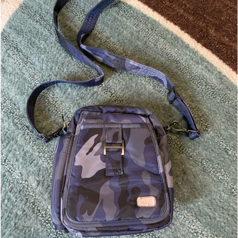 Lug Can Can Crossbody